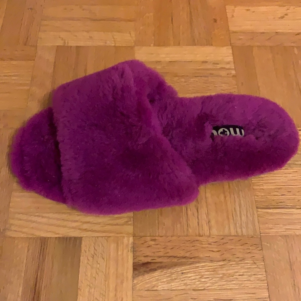 MOU Sheepskin fur slide slipper